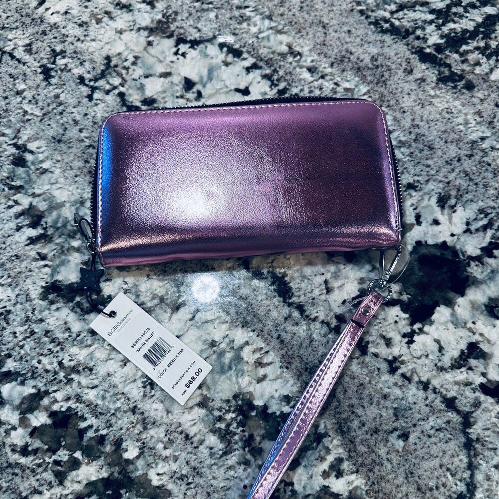 BCBG Wallet - Picture 2 of 12